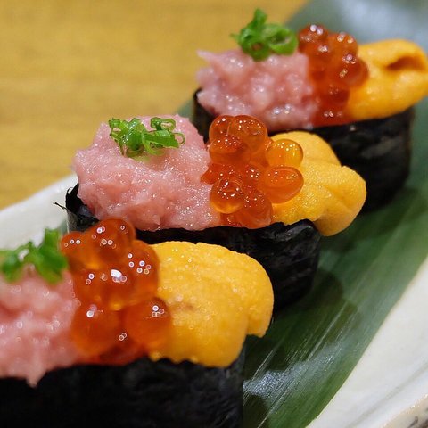 Gunkan Trio Sushi